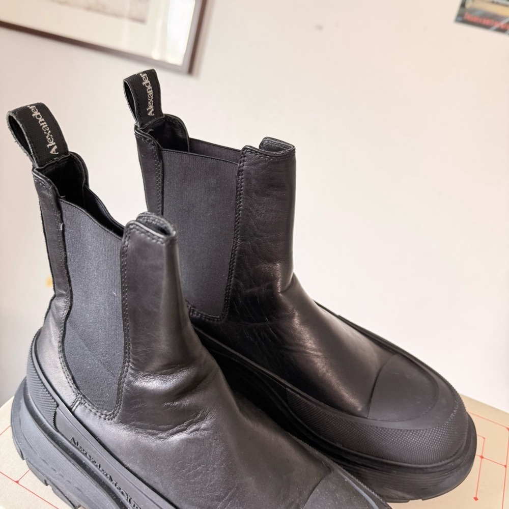Alexander McQueen Womens Black Leather Ankle Ankle Boots Shoes size 9 - Picture 2 of 16